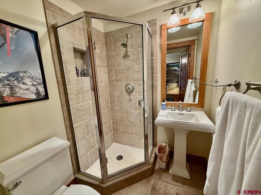 9 Hunter Hill Road Unit: 104