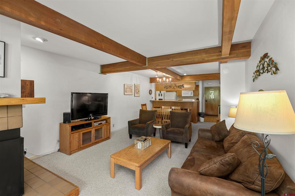 11 Hunter Hill Road Unit: 202