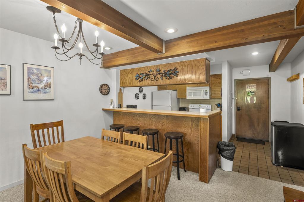 11 Hunter Hill Road Unit: 202