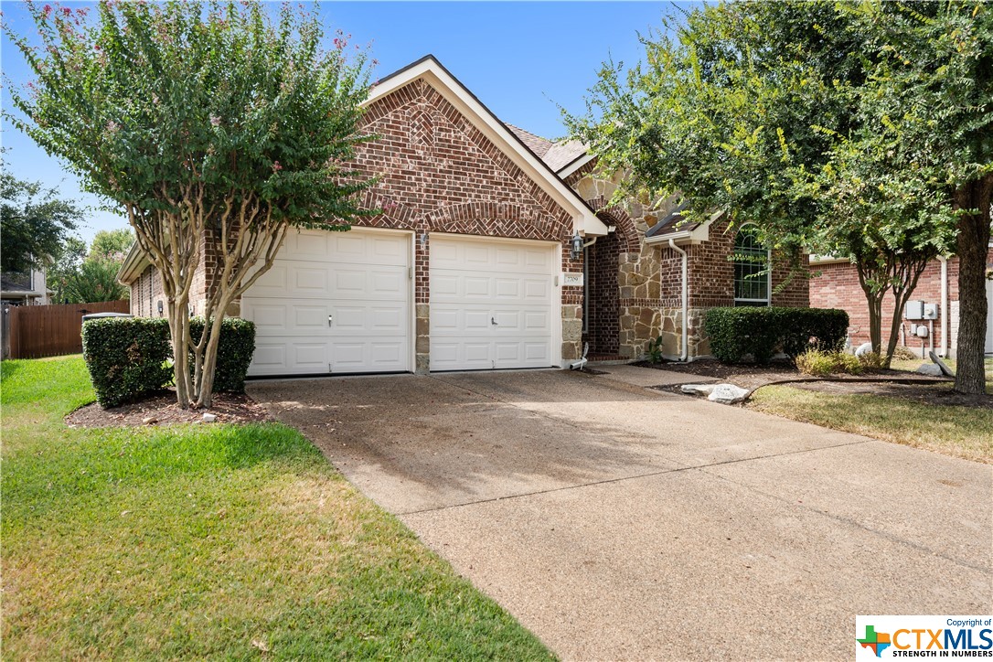 2709 Plantation Drive