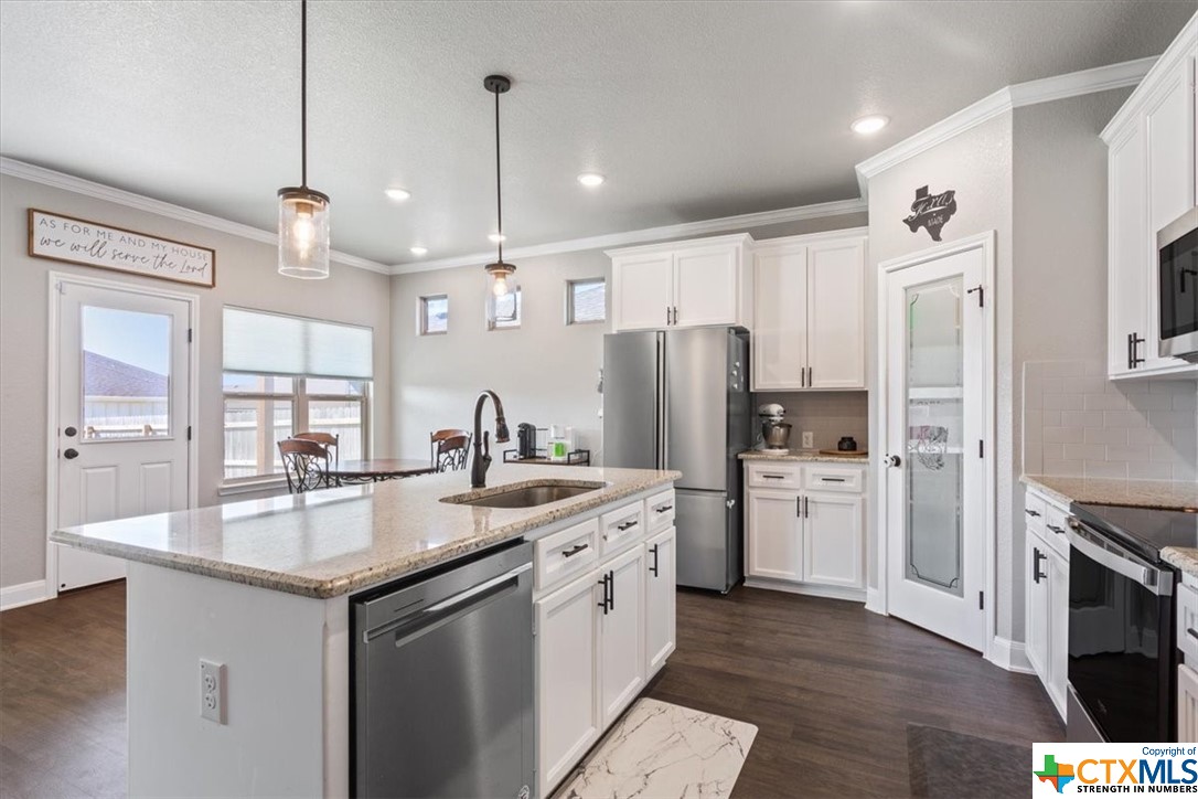 1511 Black Kettle Trail