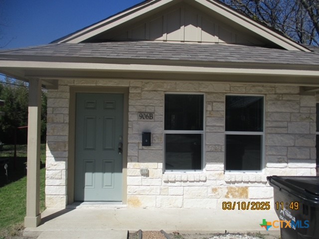 906 S 18th Street