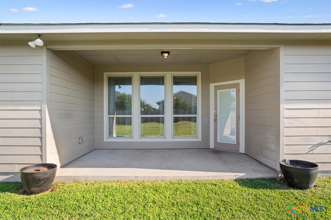 513 Dandridge Drive
