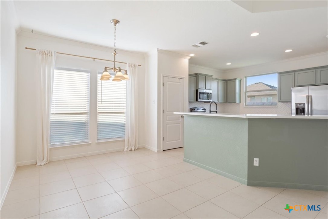 513 Dandridge Drive