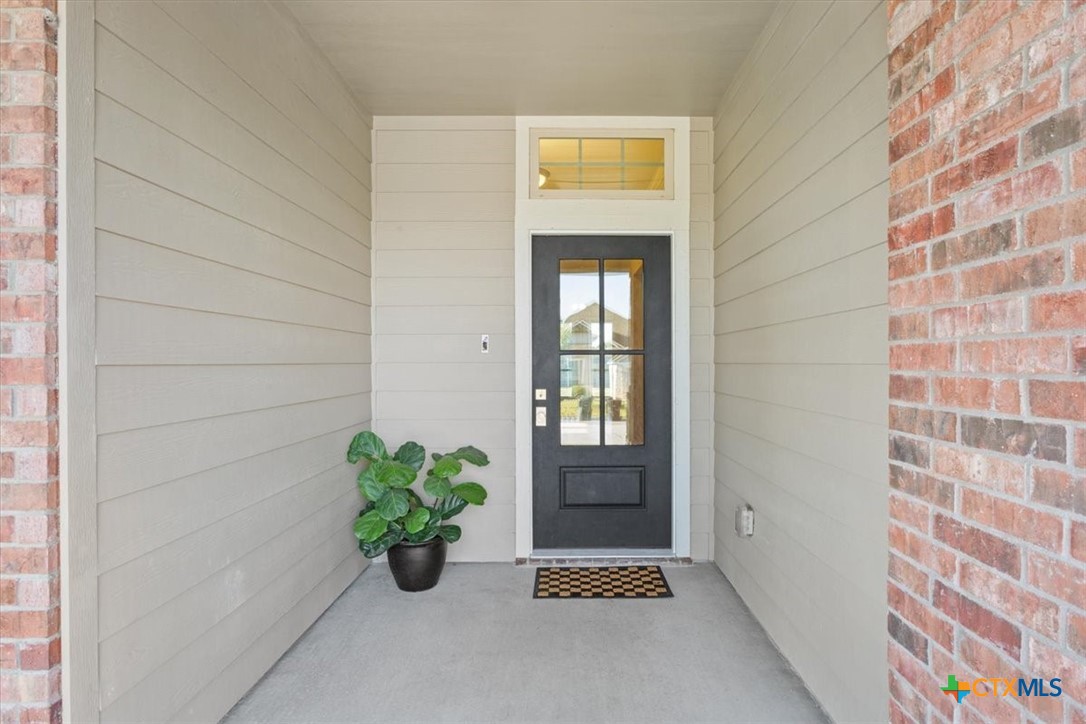 513 Dandridge Drive