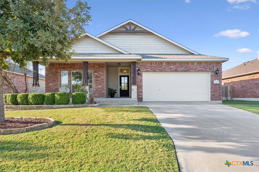 513 Dandridge Drive