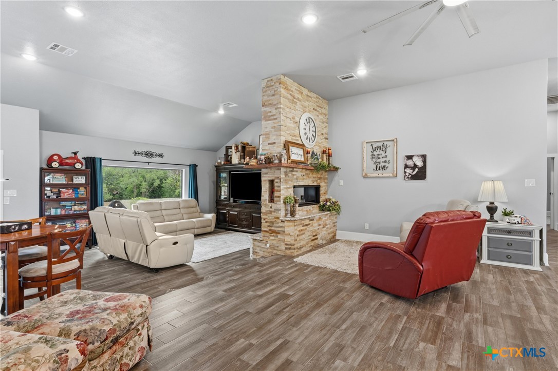 1656 W Fm 93 Highway