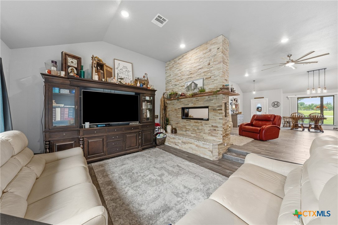 1656 W Fm 93 Highway