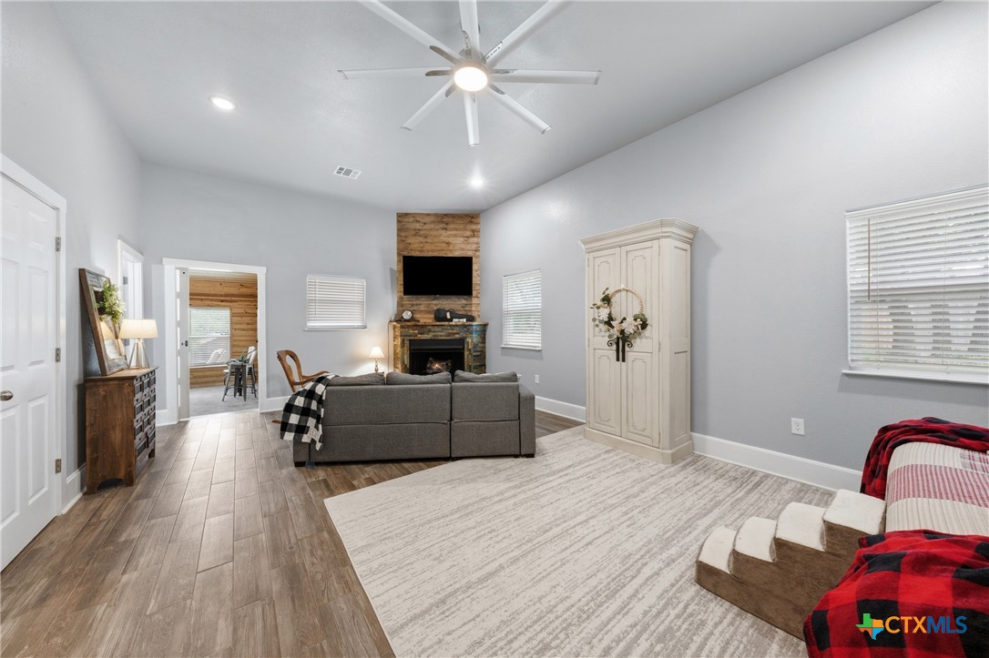 1656 W Fm 93 Highway