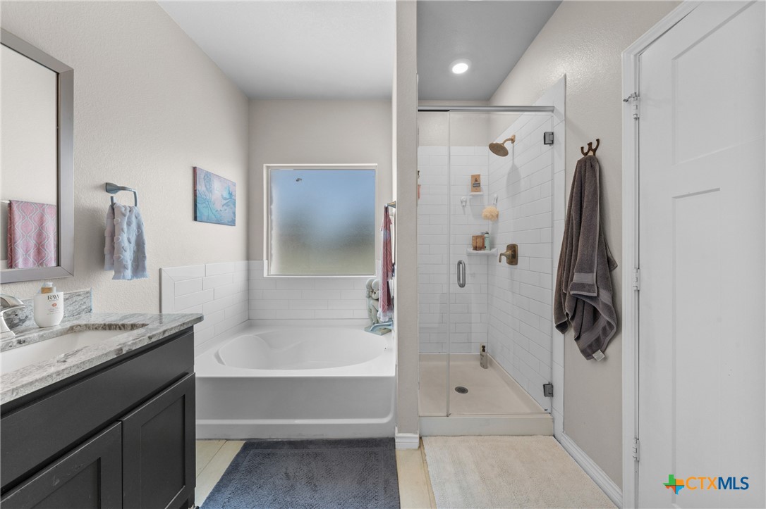 1527 Mountain Crest Cove