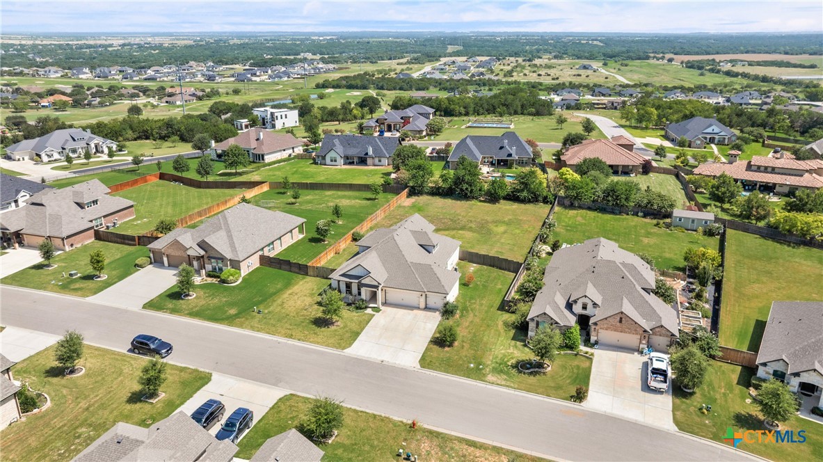 1527 Mountain Crest Cove