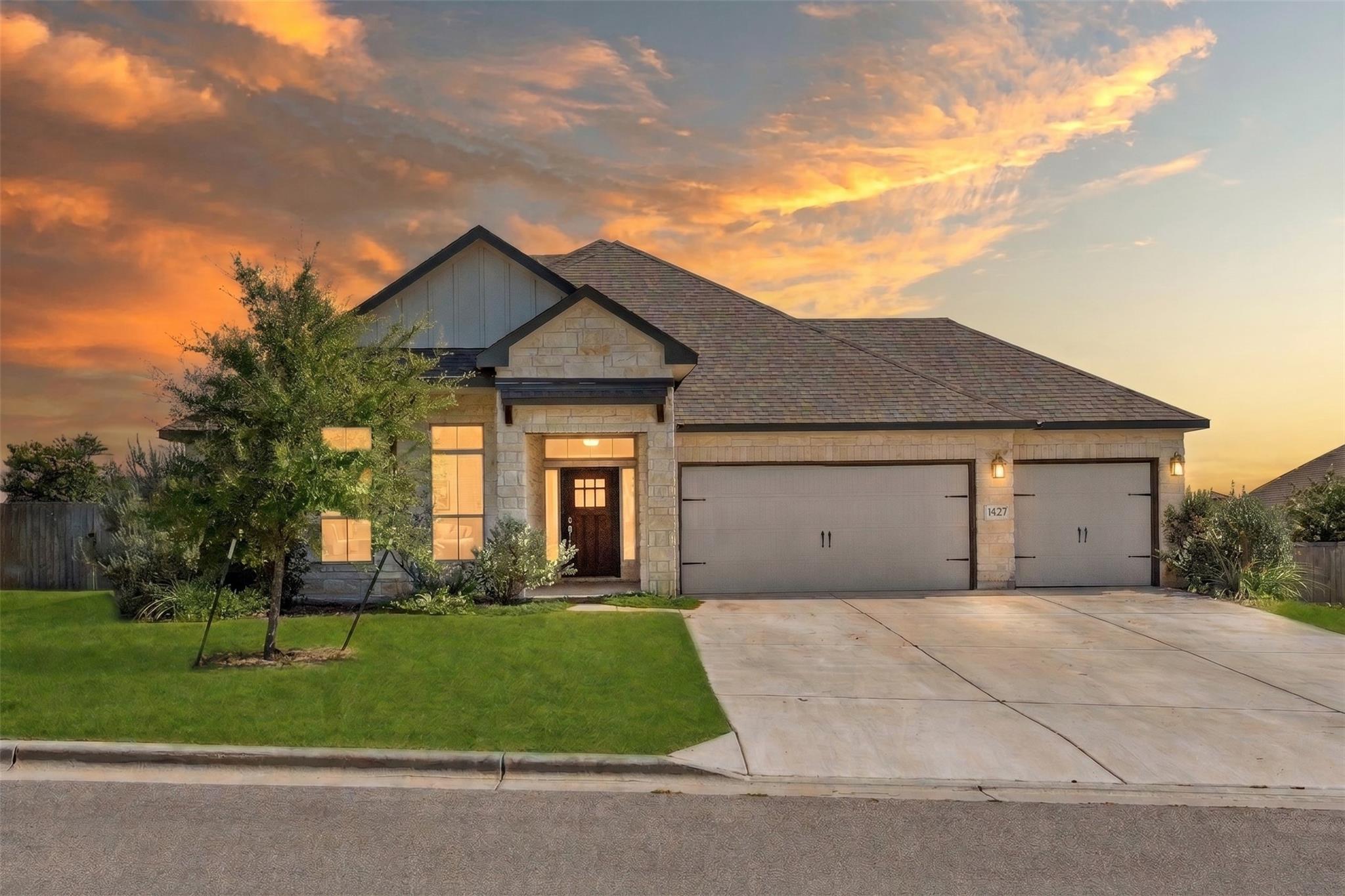 1527 Mountain Crest CV