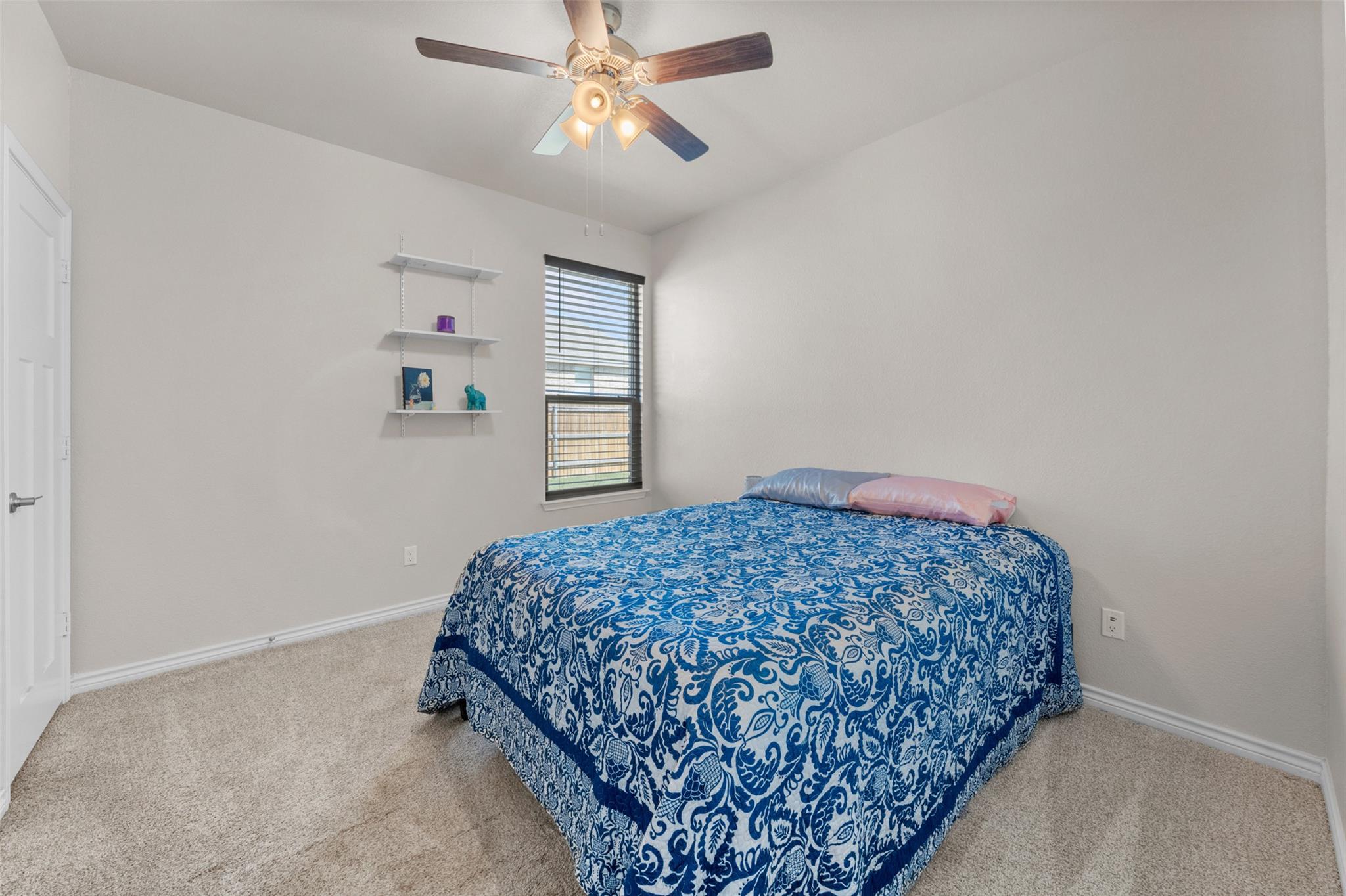 1527 Mountain Crest CV
