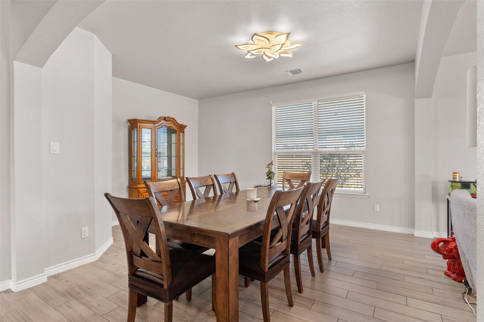 1527 Mountain Crest CV