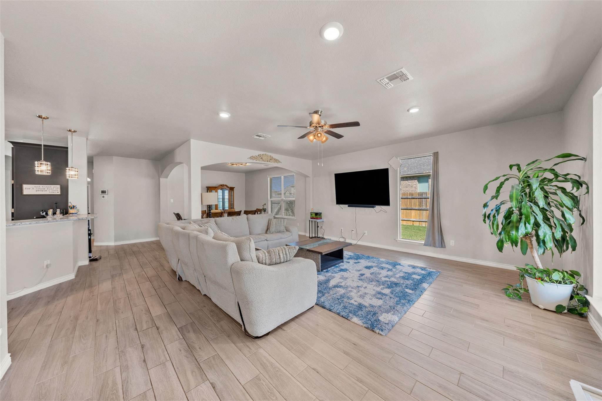 1527 Mountain Crest CV