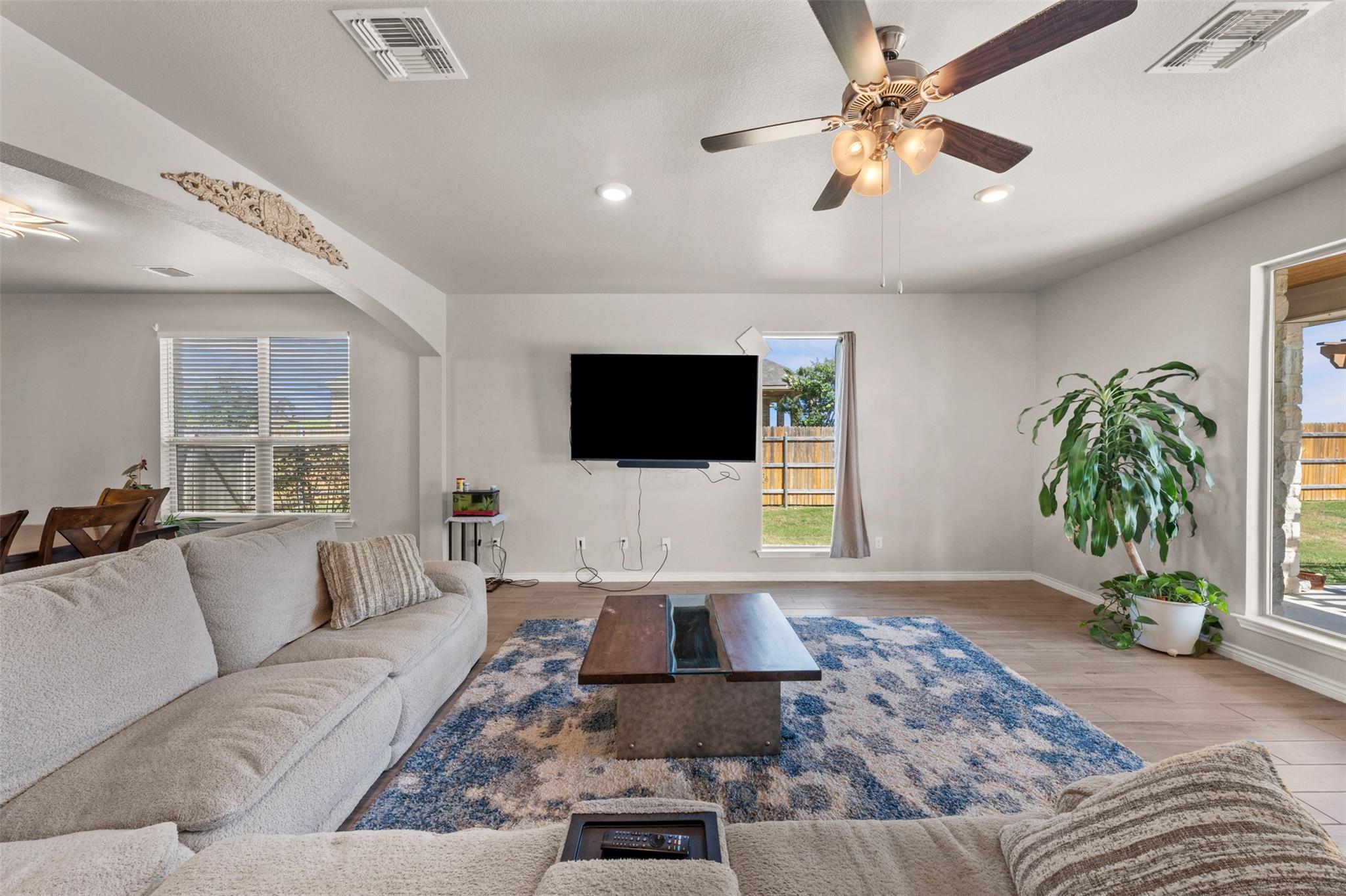 1527 Mountain Crest CV