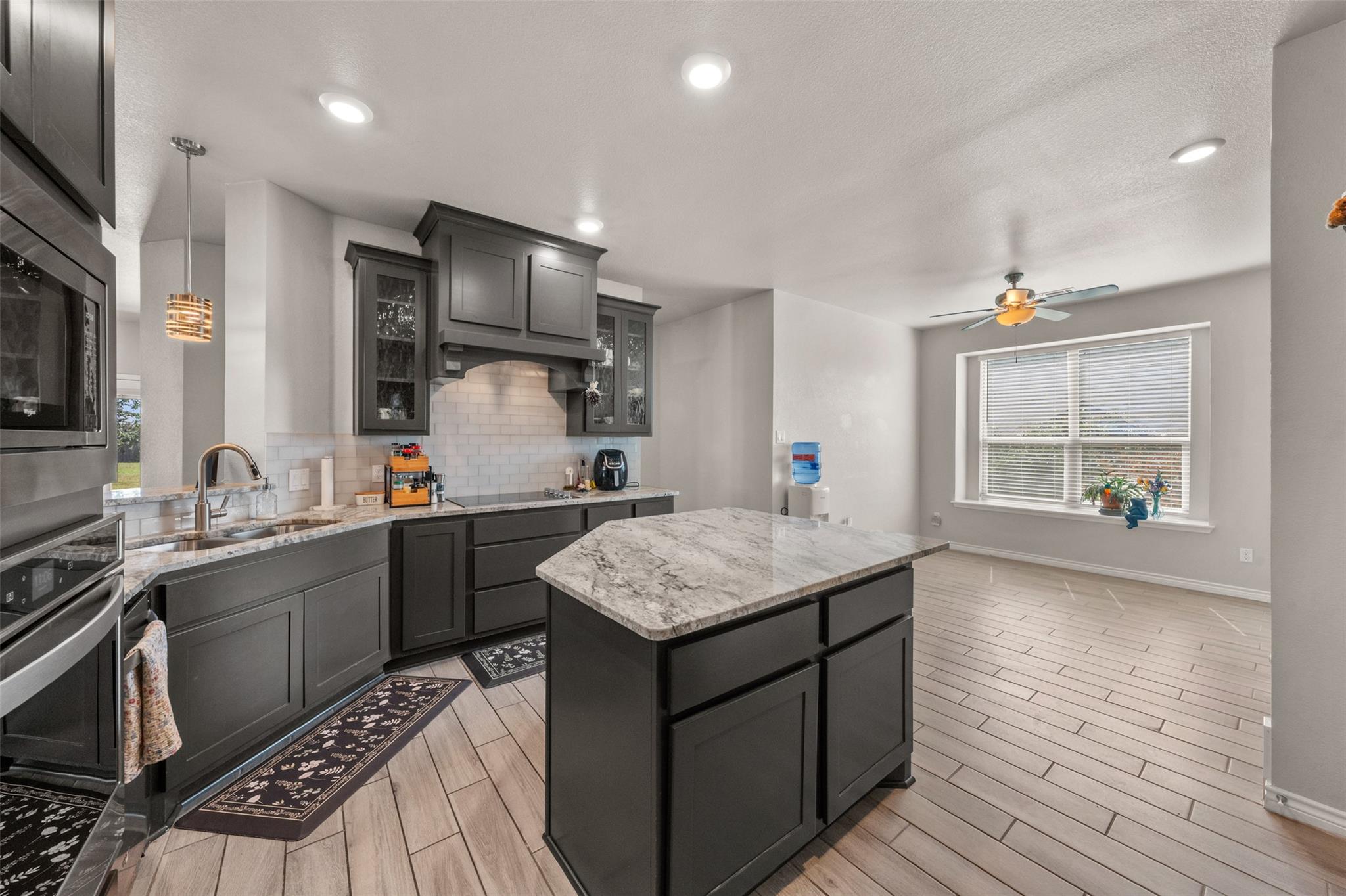 1527 Mountain Crest CV