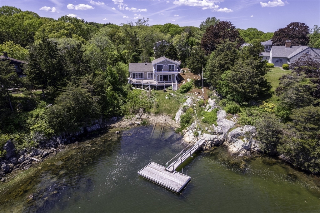 7 Cove Way