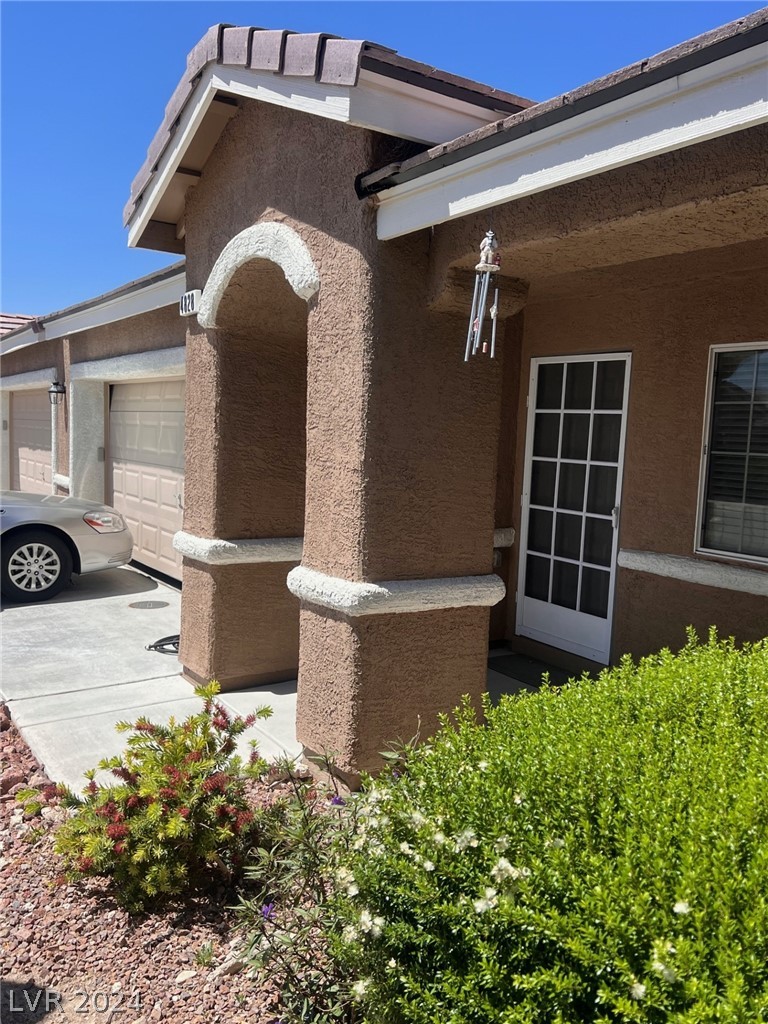 4828 Palm Tree Court