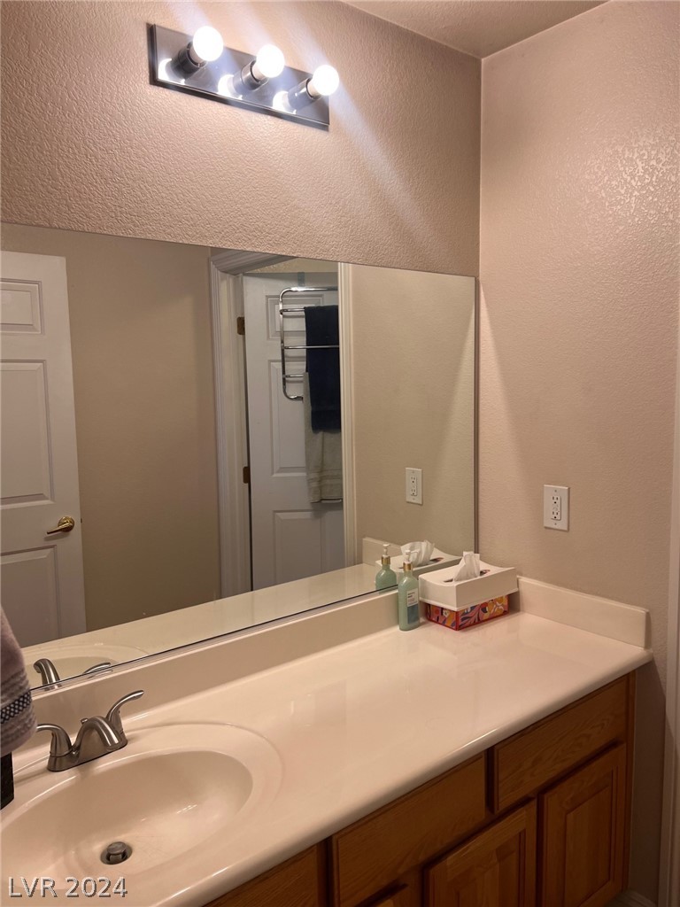 4828 Palm Tree Court