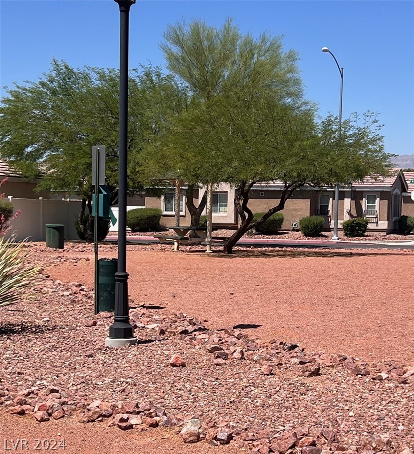 4828 Palm Tree Court