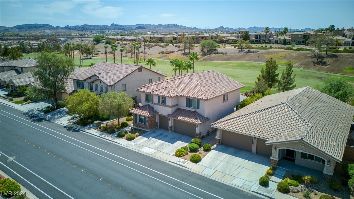 976 Olivia Parkway