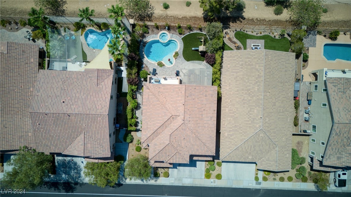 976 Olivia Parkway