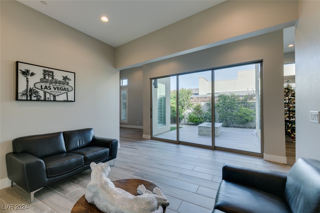 2223 Summit Mesa Lane