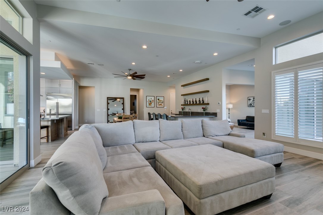 2223 Summit Mesa Lane