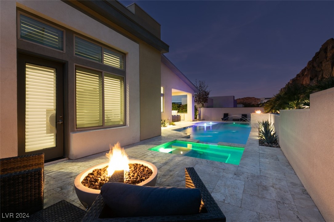 2223 Summit Mesa Lane