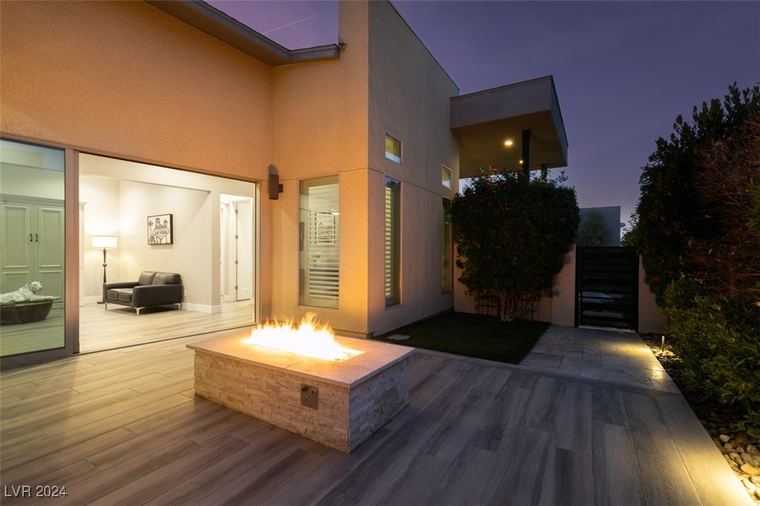 2223 Summit Mesa Lane
