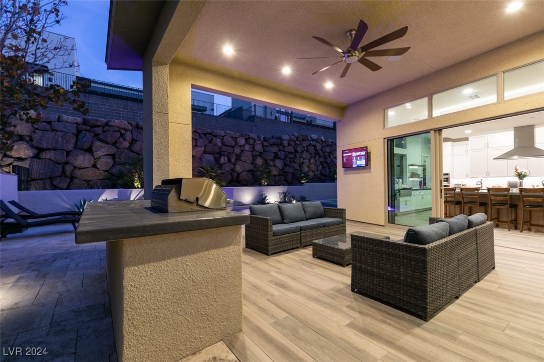 2223 Summit Mesa Lane