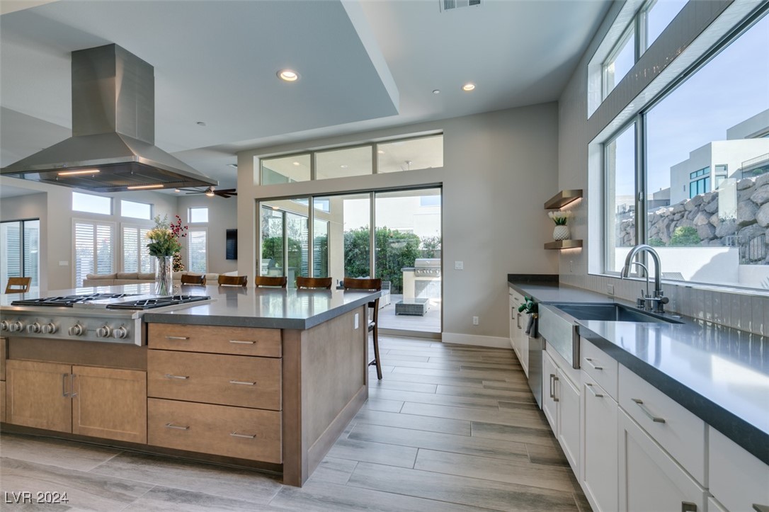 2223 Summit Mesa Lane