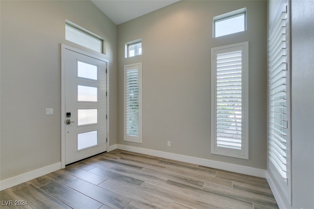 2223 Summit Mesa Lane