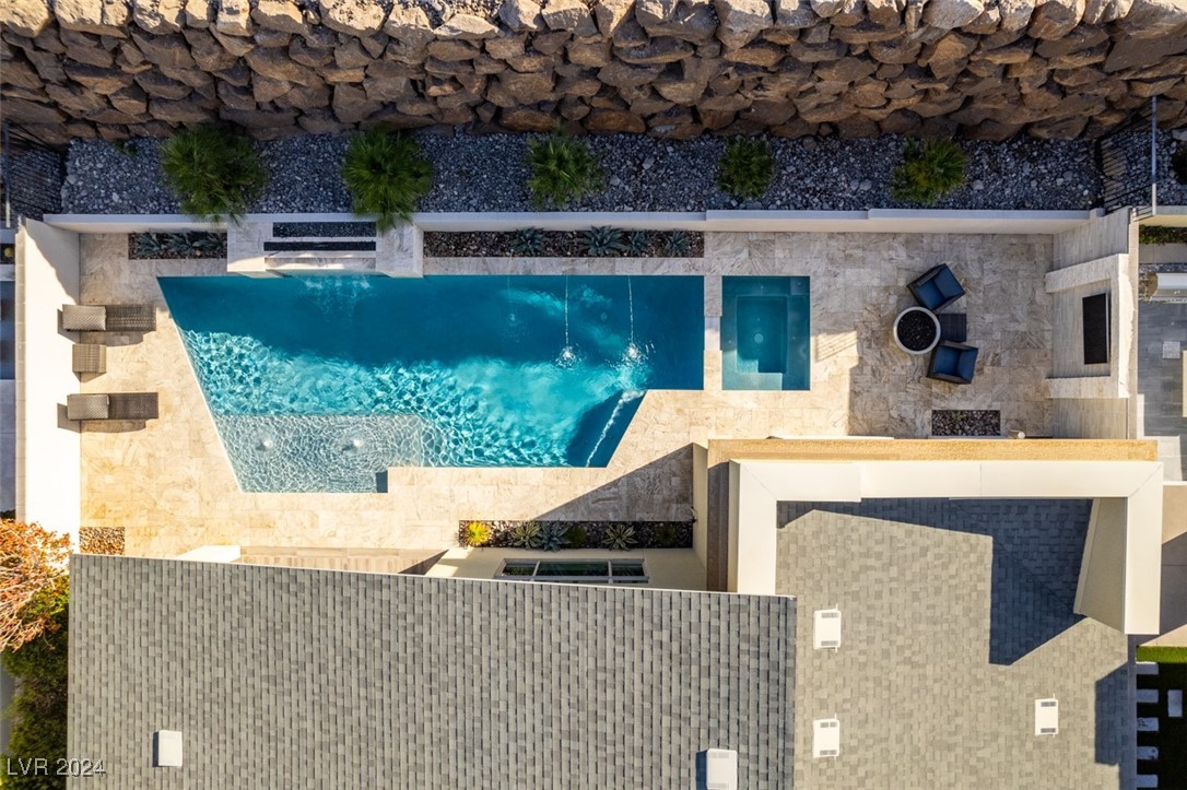 2223 Summit Mesa Lane