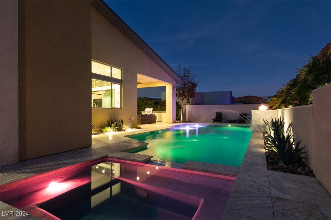 2223 Summit Mesa Lane