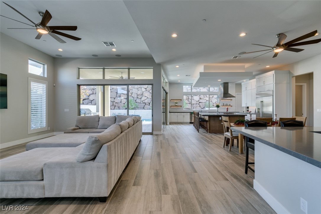 2223 Summit Mesa Lane