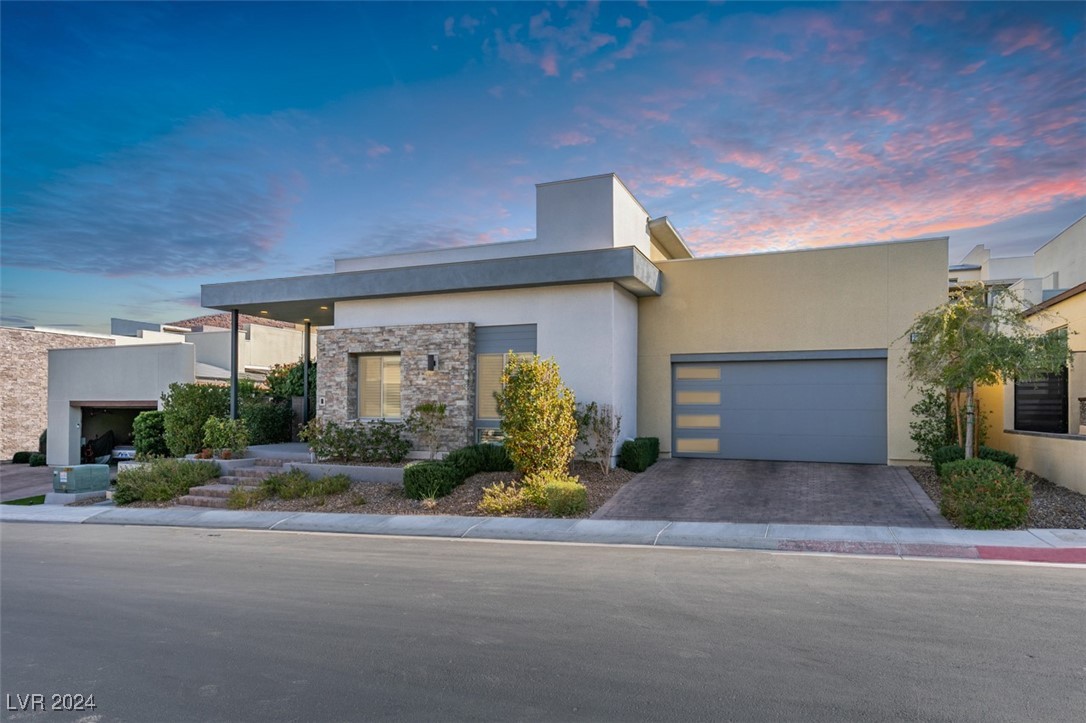 2223 Summit Mesa Lane