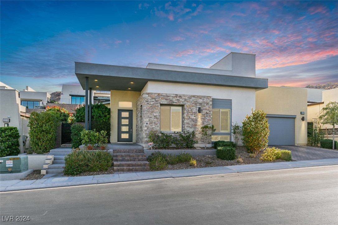 2223 Summit Mesa Lane