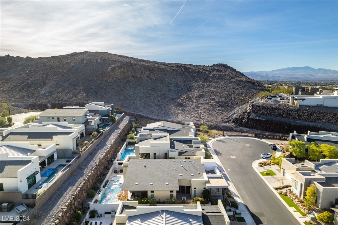 2223 Summit Mesa Lane