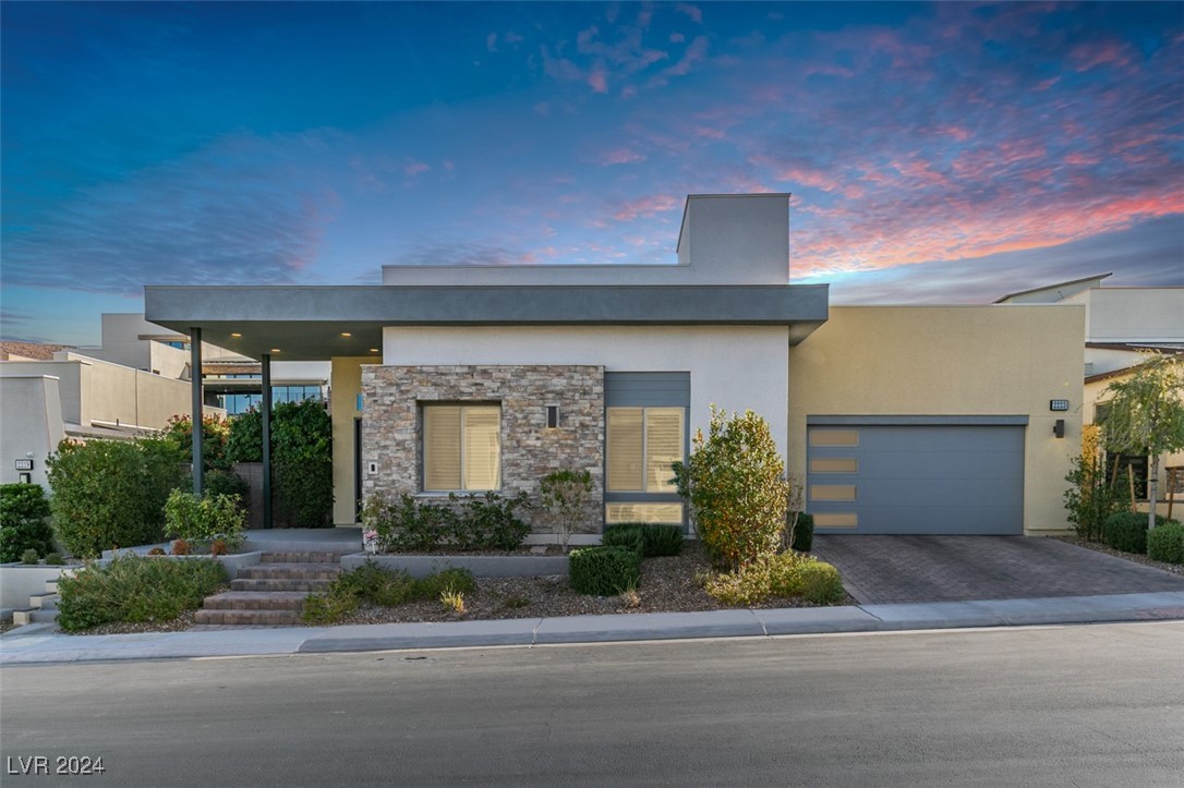2223 Summit Mesa Lane
