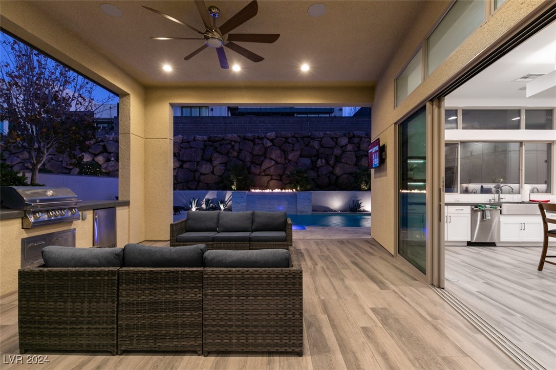 2223 Summit Mesa Lane