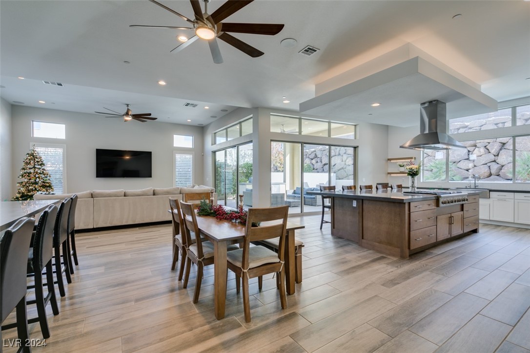 2223 Summit Mesa Lane