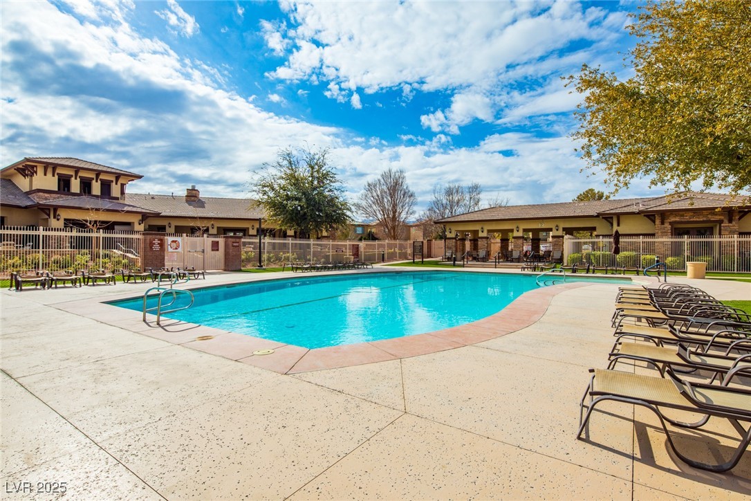 7611 Redcloud Peak St Street