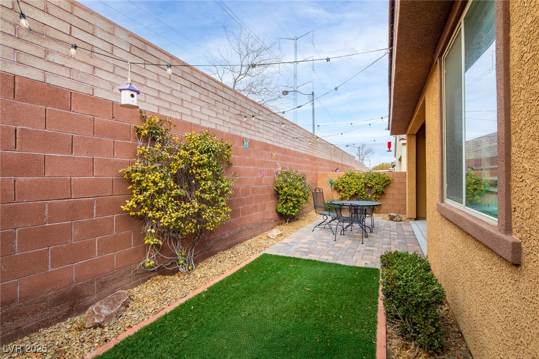 7611 Redcloud Peak St Street