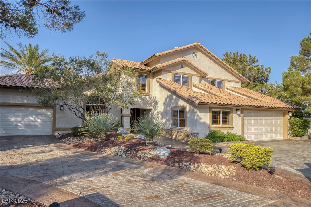 9520 Desert Crest Court