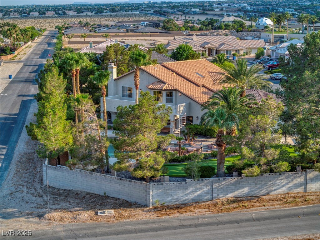 9520 Desert Crest Court