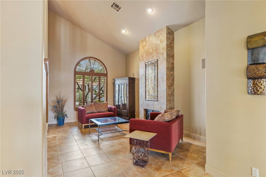 9520 Desert Crest Court