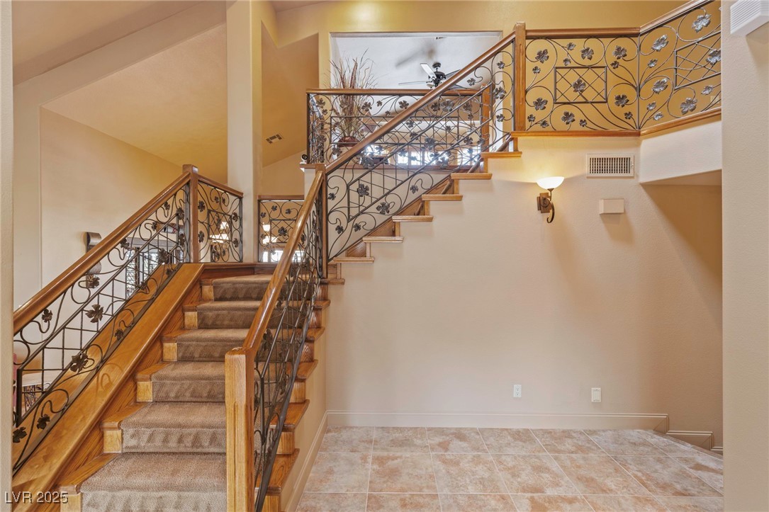 9520 Desert Crest Court