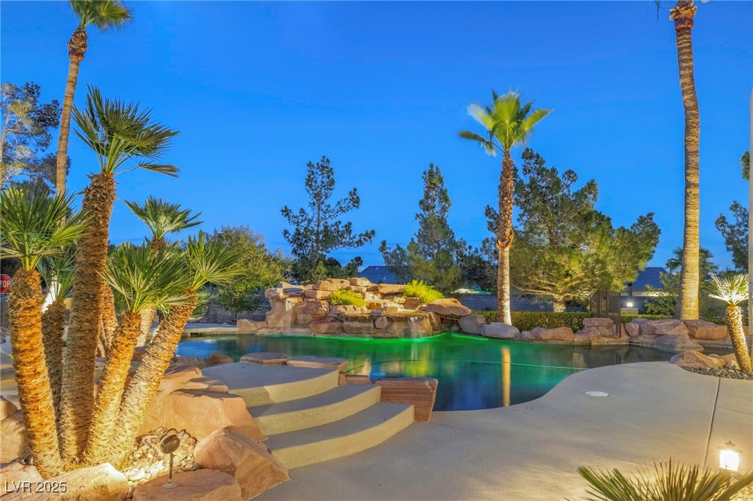 9520 Desert Crest Court